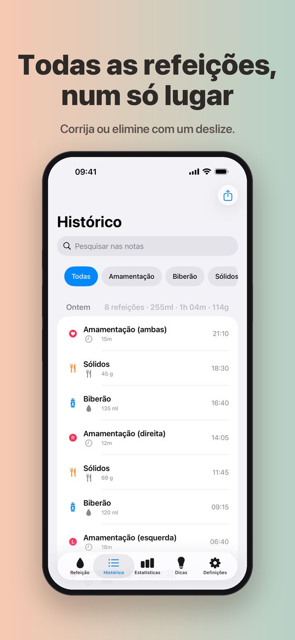 O ecrã Histórico com a pesquisa nas notas, os filtros Amamentação, Biberão e Sólidos, e as 8 refeições de ontem com os totais do dia, cada uma com a hora e a duração ou a quantidade.