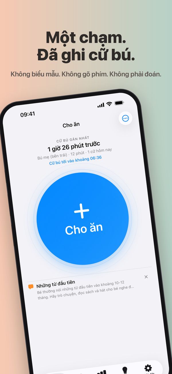 Màn hình “Cho ăn” của FeedKit: cữ bú gần nhất 1 giờ 26 phút trước, bú mẹ bên trái, 12 phút, 1 cữ hôm nay, cữ bú tới vào khoảng 06:36, nút “Cho ăn” thật lớn, và bên dưới là mẹo về những từ đầu tiên của bé.